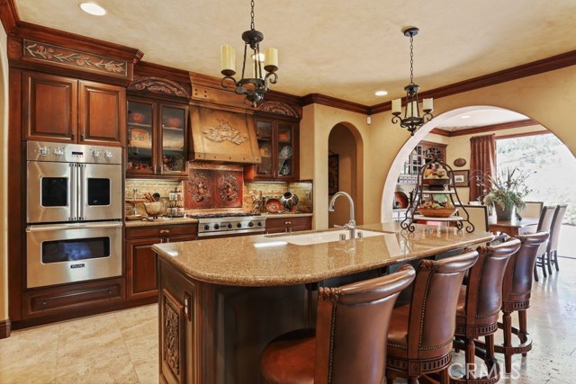 6 Marble Creek Lane, Coto de Caza CA: https://media.crmls.org/medias/0f0378c5-c960-49f0-ba55-bb6a608898d6.jpg