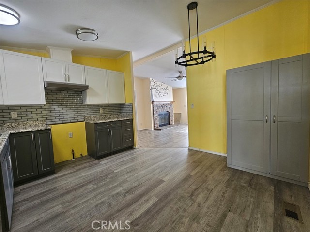 Detail Gallery Image 8 of 22 For 350 E San Jacinto Ave #71,  Perris,  CA 92571 - 3 Beds | 2 Baths