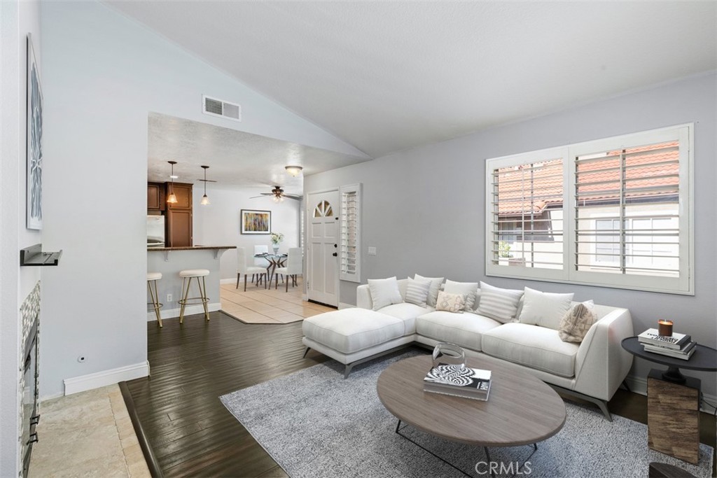 21227 Camelia #18