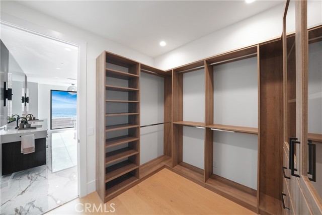 Detail Gallery Image 51 of 61 For 16351 S Pacific Ave, Sunset Beach,  CA 90742 - 6 Beds | 6/2 Baths