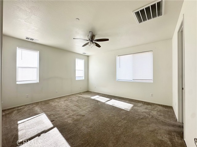 13224 6th, Victorville CA: https://media.crmls.org/medias/0f06c119-9488-48ad-a030-db16185779d4.jpg