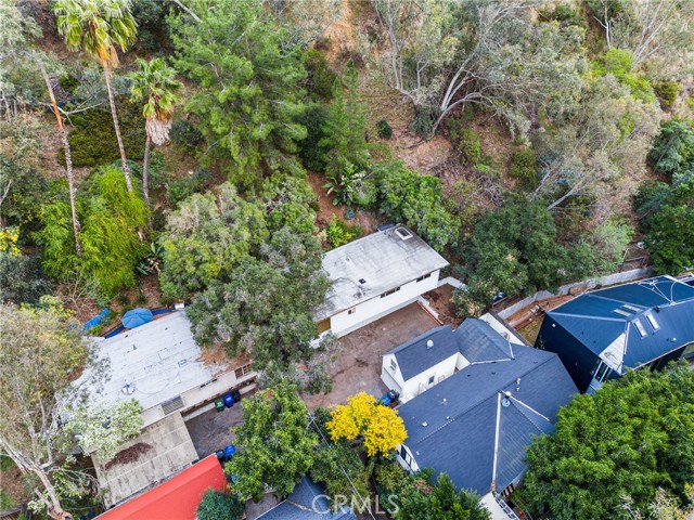 8010 Padre Lane, Los Angeles CA: https://media.crmls.org/medias/0f07ed5b-14a6-485e-98d4-1511e8929879.jpg