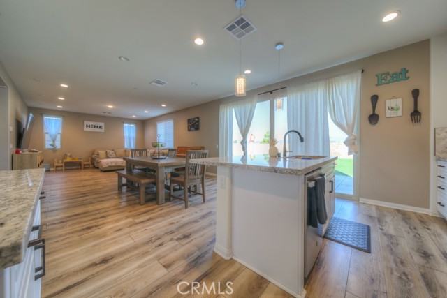 Detail Gallery Image 12 of 71 For 3545 Mill Creek Dr, Perris,  CA 92570 - 5 Beds | 2/1 Baths