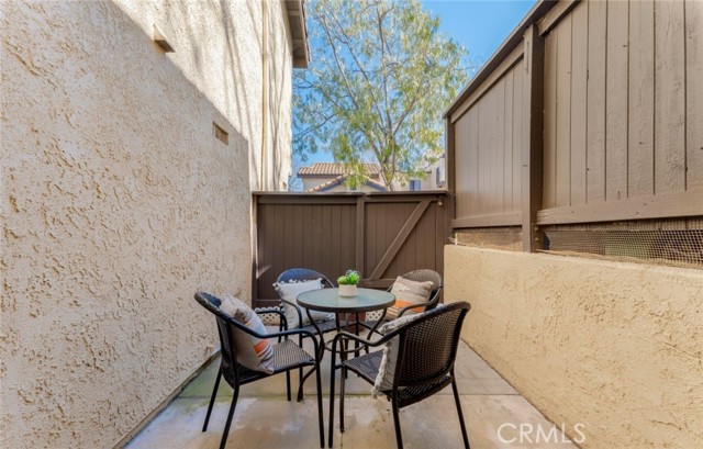 Detail Gallery Image 10 of 30 For 1202 Monte Sereno Dr, Thousand Oaks,  CA 91360 - 2 Beds | 2/1 Baths