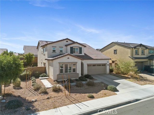 Detail Gallery Image 2 of 22 For 11765 Kirkland, Victorville,  CA 92392 - 4 Beds | 3/1 Baths
