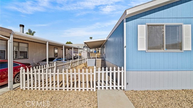 Detail Gallery Image 2 of 29 For 6130 Camino Real #17 #17,  Jurupa Valley,  CA 92509 - 3 Beds | 2 Baths