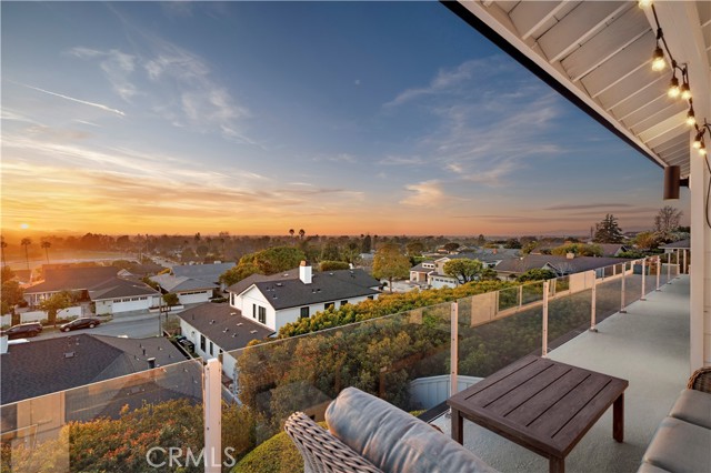 807 Aleppo Street, Newport Beach CA: https://media.crmls.org/medias/0f0a8f36-f4a5-4b98-af60-43d1d6a69cf8.jpg