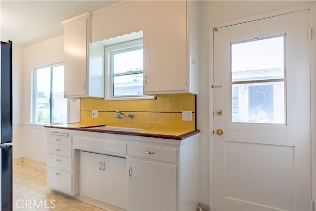 Detail Gallery Image 18 of 46 For 1824 Marine, Gardena,  CA 90249 - 4 Beds | 3 Baths