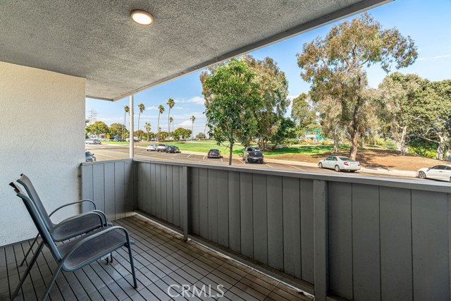 1321 Beryl Street, Redondo Beach CA: https://media.crmls.org/medias/0f0c6e5e-7abd-4b9d-8520-4e8a3416ed8d.jpg