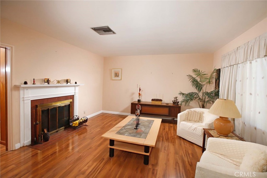 MLS #GD26129900 image #4