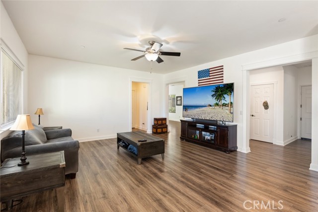 Detail Gallery Image 14 of 62 For 36250 Pursh Dr, Lake Elsinore,  CA 92532 - 5 Beds | 3 Baths