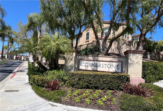 7 Bradford Court, Laguna Niguel CA: https://media.crmls.org/medias/0f0d244a-b90a-46f7-914a-05cd8b5e9216.jpg