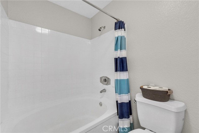 Detail Gallery Image 19 of 31 For 1980 Las Colinas Cir #301,  Corona,  CA 92879 - 2 Beds | 2 Baths