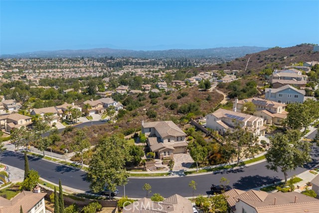 2889 Muir Trail Drive, Fullerton CA: https://media.crmls.org/medias/0f0e45e1-07d1-434e-b48b-c8f74f580d12.jpg
