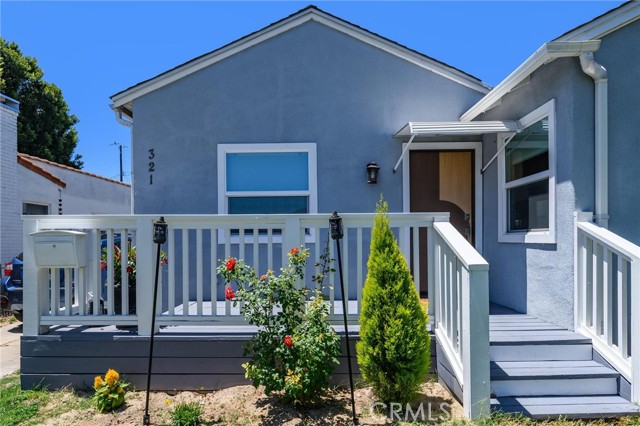 321 N Keystone Street, Burbank CA: https://media.crmls.org/medias/0f0e4d4c-b0d6-49b8-844b-08d9e008aecb.jpg