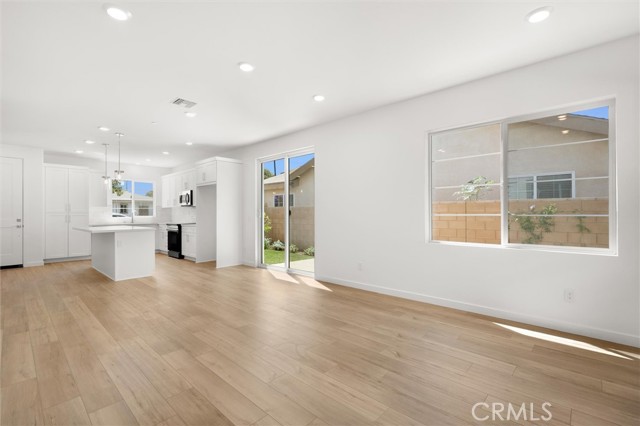 413 E 220th Street, Carson CA: https://media.crmls.org/medias/0f0e84a2-1c1d-4634-8e76-56eadad6daf6.jpg
