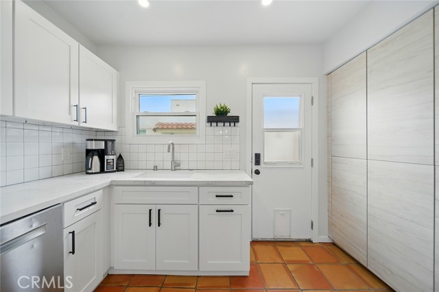2200 Pine Avenue, Long Beach CA: https://media.crmls.org/medias/0f0fa0ba-a884-419f-b64b-796813fb19f3.jpg