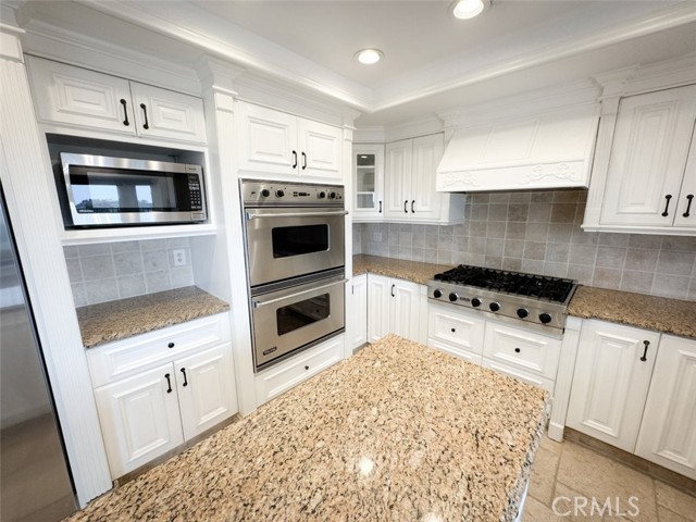 2315 Paseo De Cima, Glendale CA: https://media.crmls.org/medias/0f103d86-acb5-4193-97a8-a2eced52e741.jpg