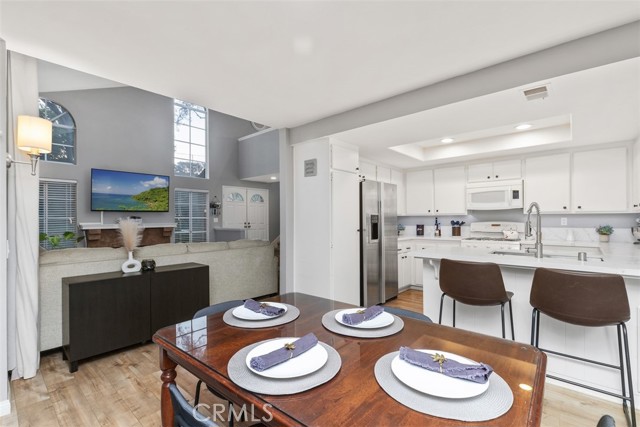 26232 Morning Glen, Lake Forest CA: https://media.crmls.org/medias/0f11002a-39f7-4783-9e74-aa1d1fa7b012.jpg