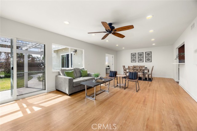 Detail Gallery Image 7 of 44 For 804 E Glenwood, Fullerton,  CA 92831 - 5 Beds | 3/1 Baths