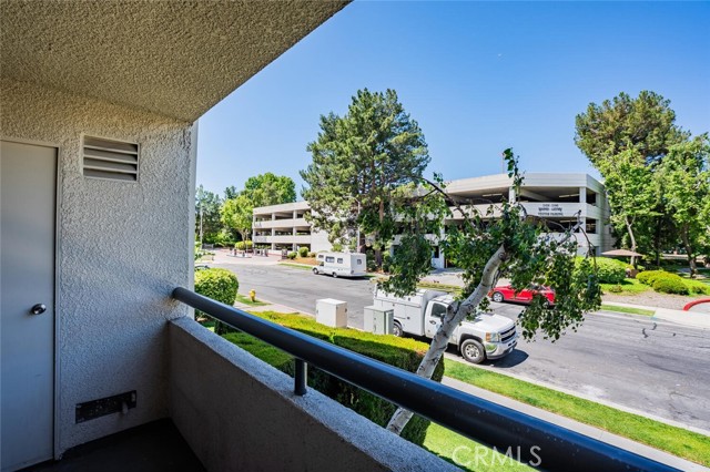 Detail Gallery Image 17 of 30 For 5510 Owensmouth Ave #109,  Woodland Hills,  CA 91367 - 2 Beds | 2 Baths