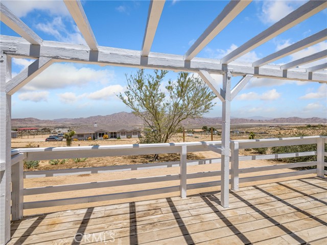 Detail Gallery Image 4 of 33 For 26525 Horizon St, Apple Valley,  CA 92308 - 4 Beds | 2 Baths