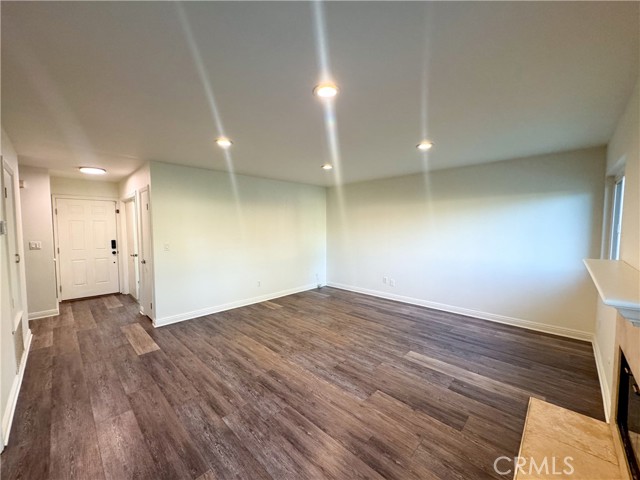 9952 Independence Avenue photo 17