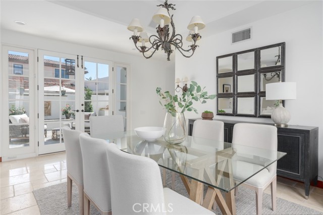 126 Via Koron, Newport Beach CA: https://media.crmls.org/medias/0f145c10-808f-4ce2-8310-b69cd3737b70.jpg