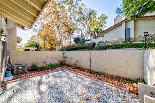 Detail Gallery Image 14 of 18 For 1019 Whitewater Dr #157,  Fullerton,  CA 92833 - 2 Beds | 2/1 Baths