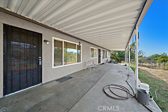 31919 FLORIDA Avenue, Mentone CA: https://media.crmls.org/medias/0f151587-b01a-425f-9337-68100155e112.jpg
