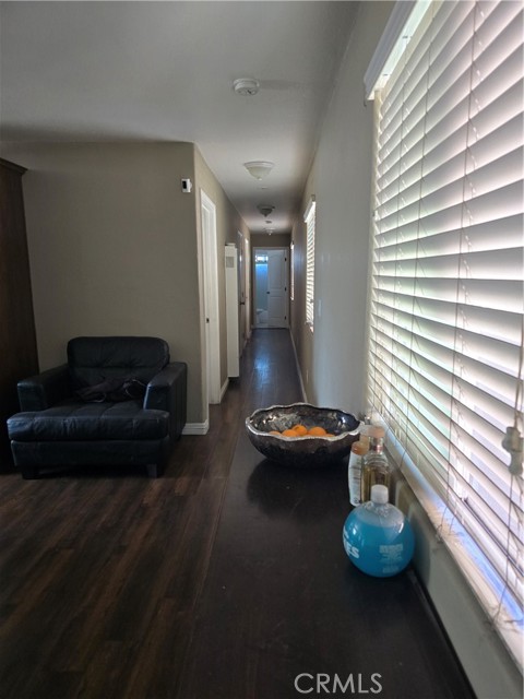 Detail Gallery Image 12 of 21 For 10407 Lou Dillon, Los Angeles,  CA 90002 - 6 Beds | 4 Baths