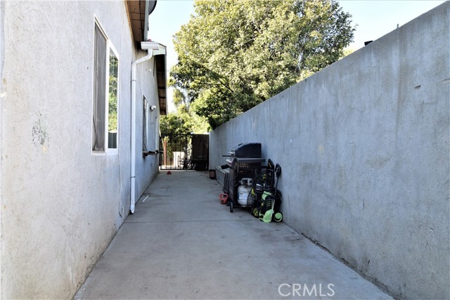 Detail Gallery Image 7 of 28 For 14807 Oro Grande, Sylmar,  CA 91342 - 5 Beds | 3 Baths