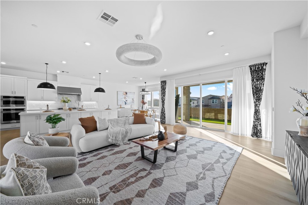 MLS #OC26106995 image #6