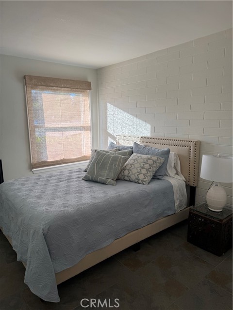 Detail Gallery Image 13 of 19 For 2522 University, Newport Beach,  CA 92660 - 2 Beds | 2 Baths