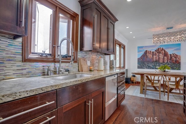 4230 The Strand, Manhattan Beach, California 90266, 3 Bedrooms Bedrooms, ,3 BathroomsBathrooms,Residential,Sold,The Strand,SB21190702