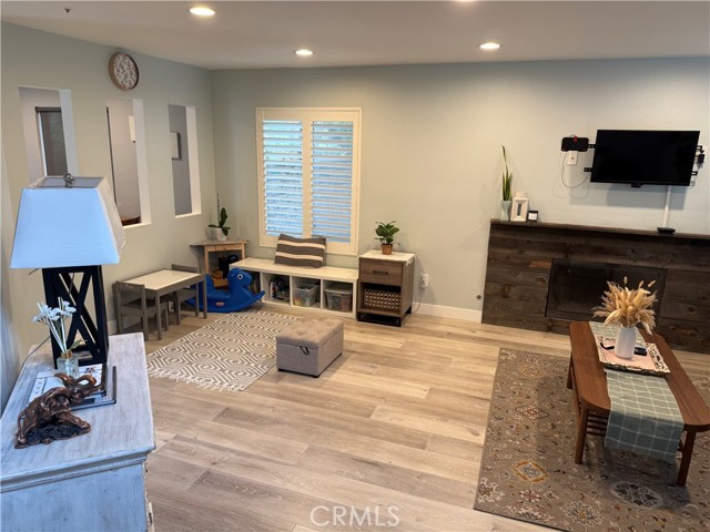 Detail Gallery Image 24 of 25 For 406 E Center, Anaheim,  CA 92805 - 3 Beds | 2/1 Baths