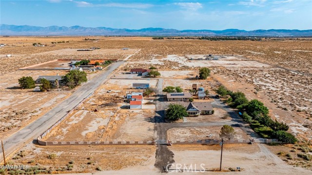 Detail Gallery Image 4 of 74 For 4636 E Avenue H, Lancaster,  CA 93535 - – Beds | – Baths