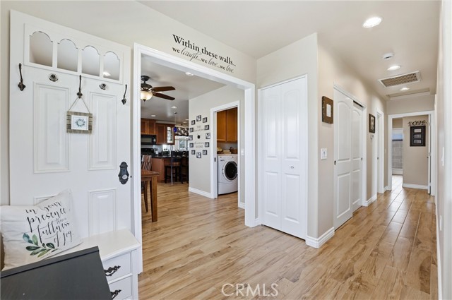 Detail Gallery Image 5 of 61 For 633 Laurel Ave, Brea,  CA 92821 - 3 Beds | 2/1 Baths