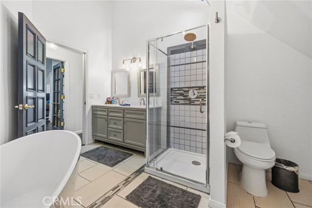 Detail Gallery Image 20 of 43 For 1349 Valley View, Crestline,  CA 92325 - 4 Beds | 3 Baths