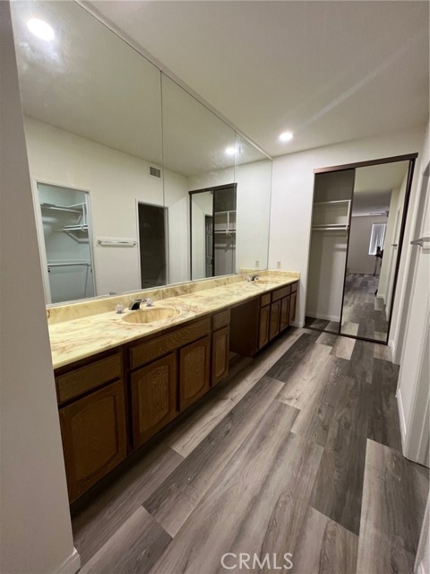 435 S La Fayette Park Place # 119, Los Angeles, California 90057, 2 Bedrooms Bedrooms, ,2 BathroomsBathrooms,Residential Lease,For Rent,435 S La Fayette Park Place # 119,CRWS23036914