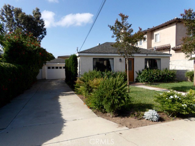 2002 Robinson Street, Redondo Beach, California 90278, 3 Bedrooms Bedrooms, ,2 BathroomsBathrooms,Residential,Sold,Robinson,SB17119158