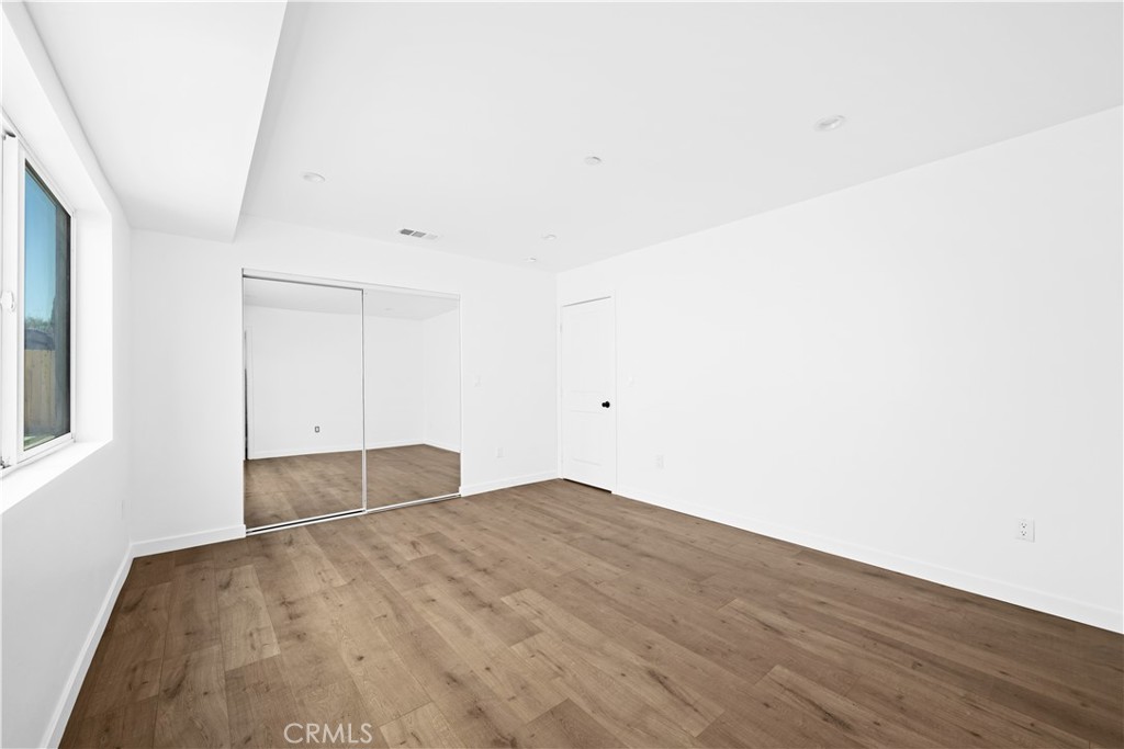 MLS #MB25235912 image #6