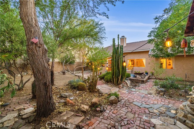 Detail Gallery Image 20 of 27 For 39330 Gainsborough Dr, Palmdale,  CA 93551 - 3 Beds | 2 Baths