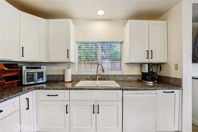 Detail Gallery Image 12 of 44 For 26275 Monticello, Murrieta,  CA 92563 - 3 Beds | 2/1 Baths