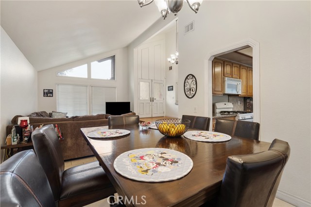 Detail Gallery Image 17 of 37 For 1567 Brentwood, Upland,  CA 91786 - 3 Beds | 2/1 Baths