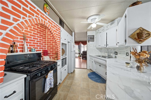 Detail Gallery Image 9 of 25 For 3300 15th St #272,  Rosamond,  CA 93560 - 3 Beds | 2 Baths