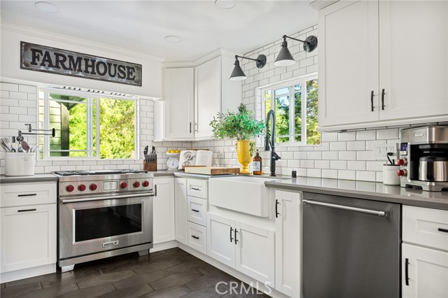 243 Manzanita Drive, Lake Arrowhead CA: https://media.crmls.org/medias/0f1cc24d-9c84-48f8-8437-8790f6e8ef6b.jpg
