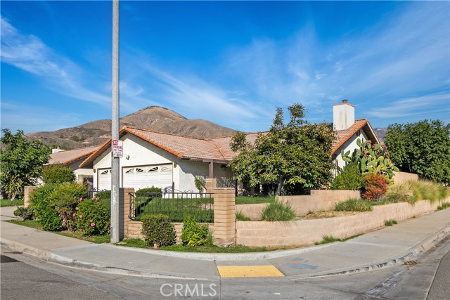 Detail Gallery Image 2 of 45 For 2959 Havasu Ct, Highland,  CA 92346 - 4 Beds | 2 Baths