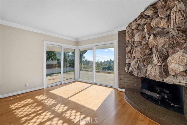 Detail Gallery Image 6 of 51 For 949 Falmouth St, Thousand Oaks,  CA 91362 - 4 Beds | 3/1 Baths