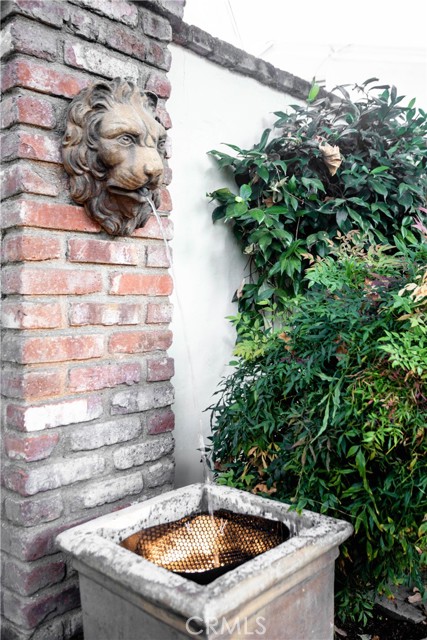 920 Coronado Drive, Glendale CA: https://media.crmls.org/medias/0f1e3d8b-47c5-409d-889f-5ccf048042a0.jpg